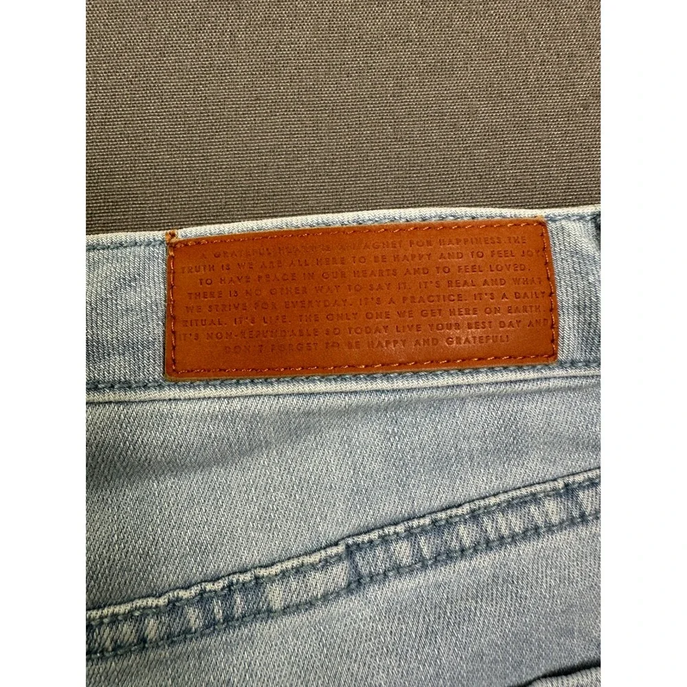 Peace Love World Light Wash Repreve Raw Hem Straight Leg‎ Jeans Womens 16 Blue